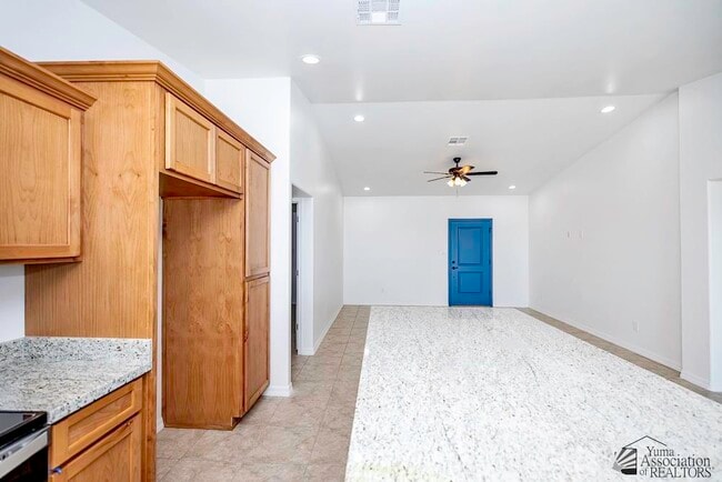 Building Photo - 13426 S Scott Ave