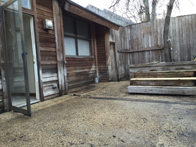 Building Photo - Great Move in Studio. Ready to be your new...