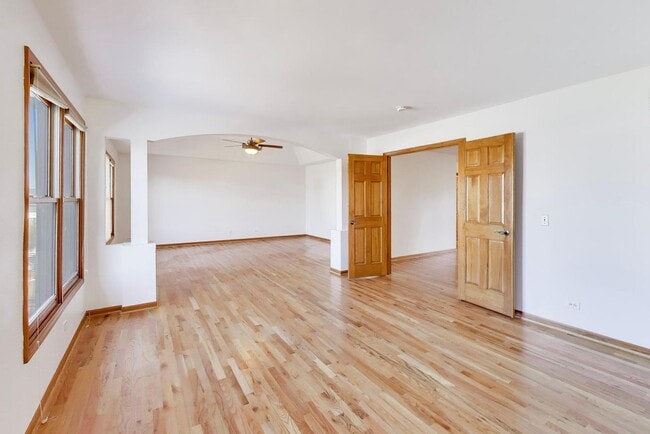 Building Photo - 2951 Old Glory Dr