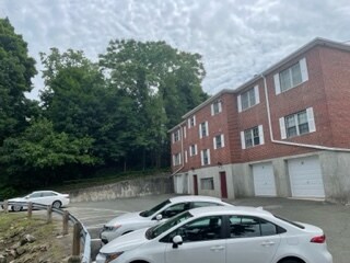 Building Photo - 22 Lake Shore Ter