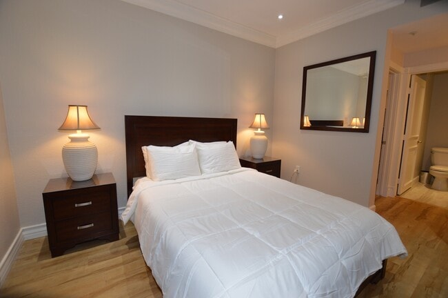 Building Photo - MERIDIAN FURNISHED 2 BDR /2 BATH Luxury Co...