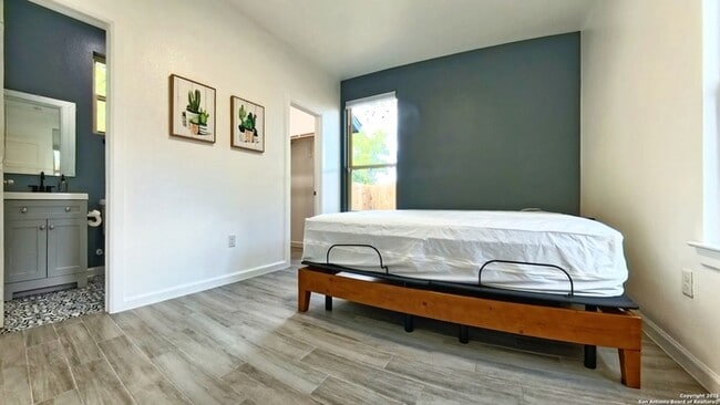 Building Photo - Rent Reduction Special!