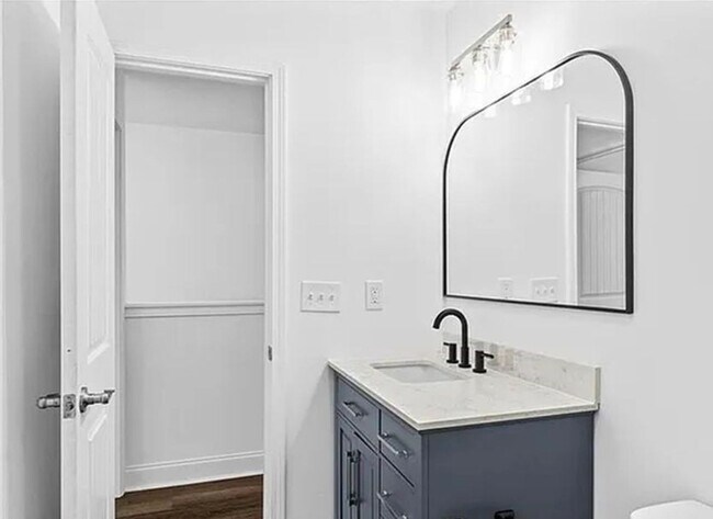 Building Photo - 1410 Cleo Way