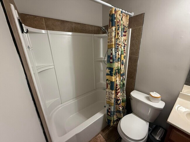 Building Photo - 205 Wheaton Ct