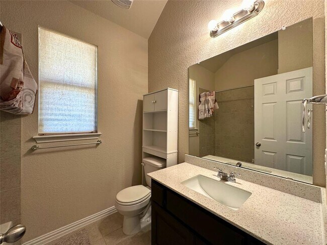 Building Photo - 3117 Hidalgo Loop