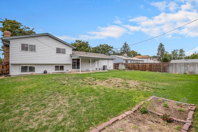 Building Photo - ? Move-in Ready & Fully Renovated! ?