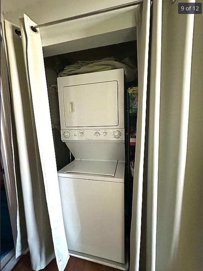 Building Photo - 15 Higgins St