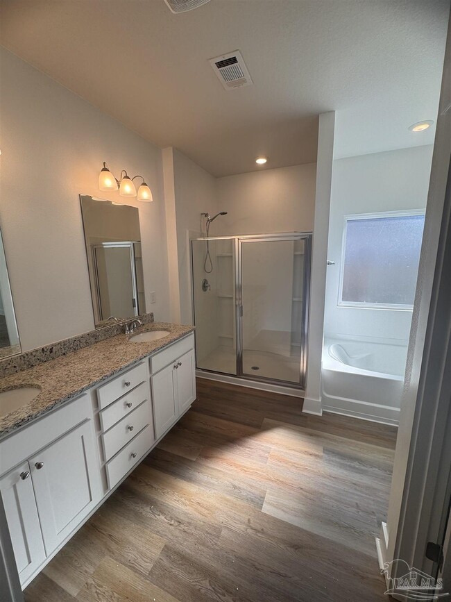 Building Photo - 6419 Forest Bay Ave