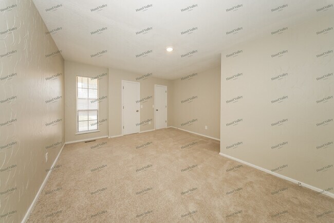 Building Photo - 608 Westridge Ct