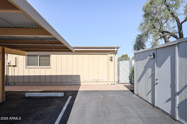 Building Photo - 8333 E Orange Blossom Ln