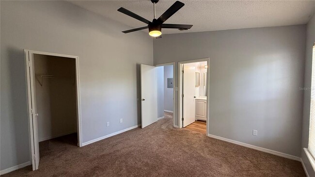 Building Photo - 310 Sunvista Ct