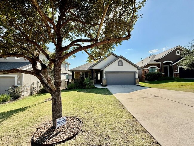 Building Photo - 14400 Senia Bend