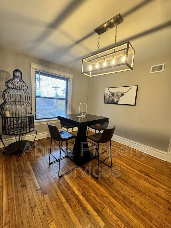 Building Photo - 1651 S Spring Ave