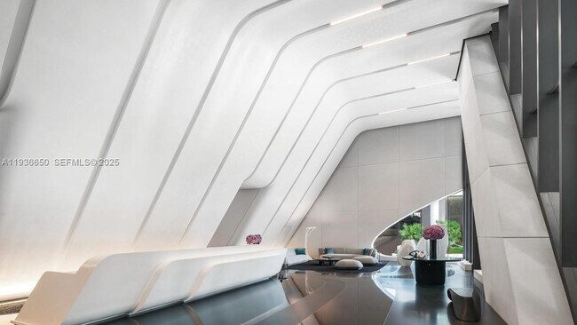 Building Photo - 1000 Biscayne Blvd