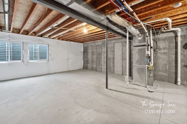 Building Photo - 740 Brambleberry Hts