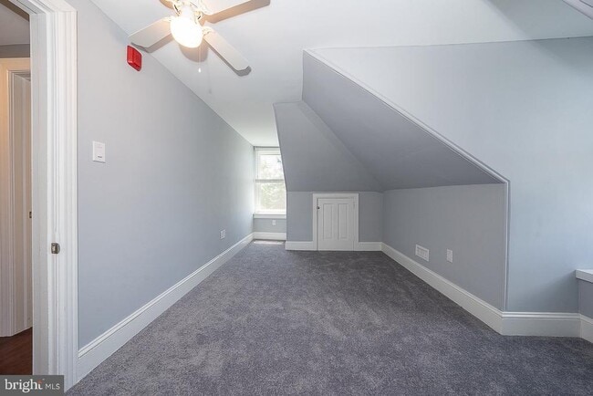 Building Photo - 7350 Ridge Ave