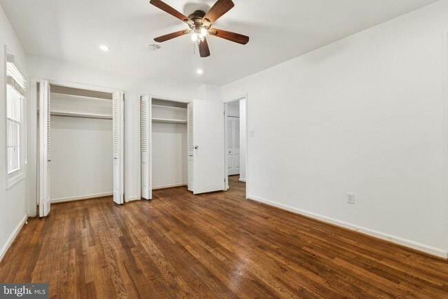 Building Photo - 8326 Briar Creek Dr