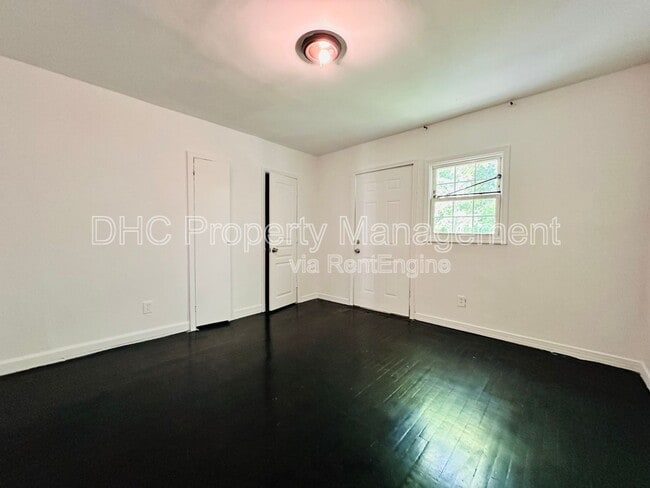 Building Photo - 1257 Lorenzo Dr SW