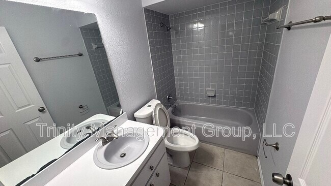 Building Photo - 13496 Wilburton St