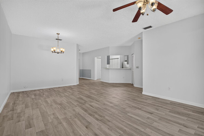 Building Photo - 1263 SW 48th Terrace
