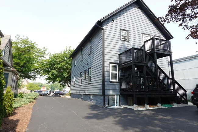 Building Photo - 51 Seymour Ave