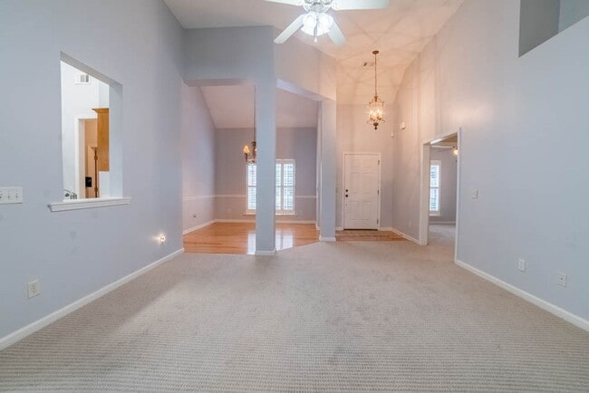 Building Photo - Available Soon!