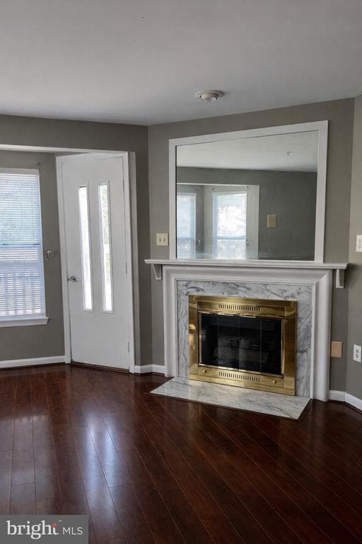 Building Photo - 120 Woodridge Pl