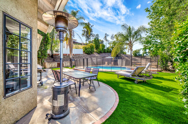 Building Photo - 30428 Penrod Dr