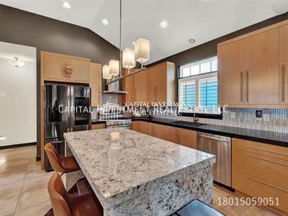 Building Photo - 10244 Sacramento Way