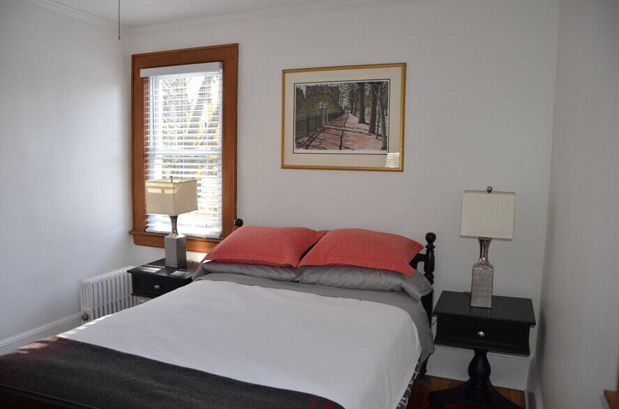 Building Photo - 21 Cleveland St