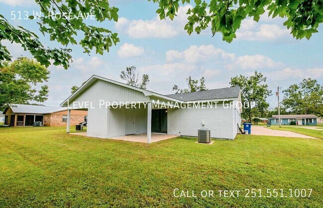 Building Photo - 513 W Rose Ave