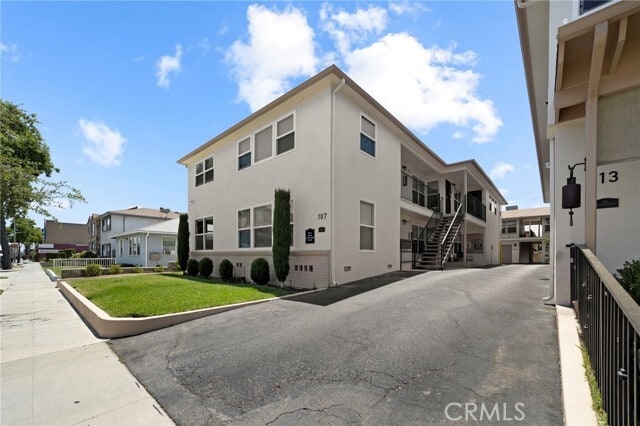 Building Photo - 107 N 1st St