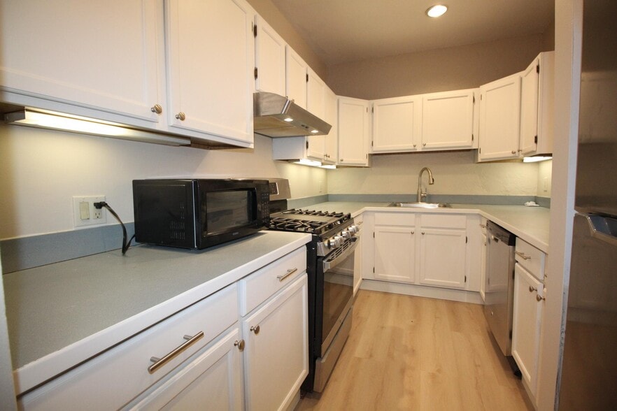 Building Photo - 11 Worcester St