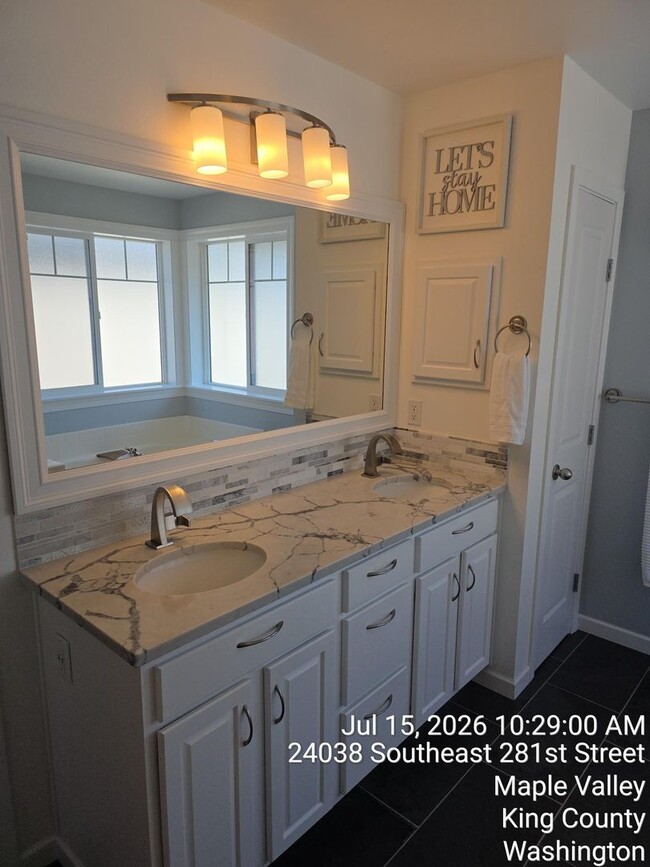 Building Photo - 4-Bedroom Corner-Lot Home | Central A/C | Carpet-Free Living | Walk to Schools, Parks and Cedar R...