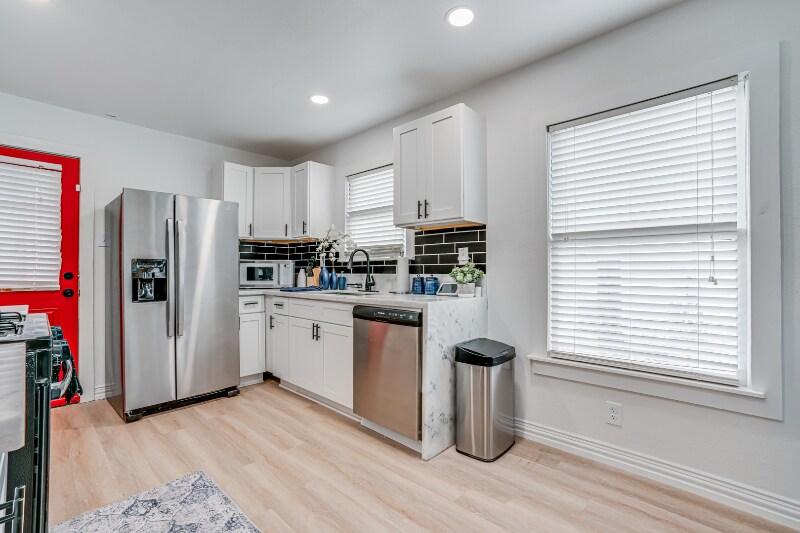 Building Photo - 122 Finch Pl