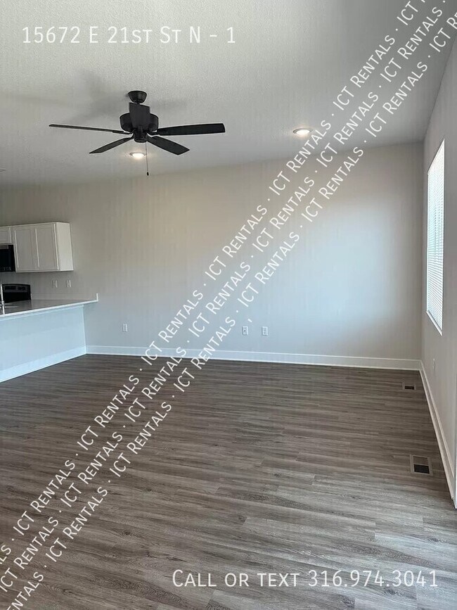 Building Photo - 15672 E 21st St N