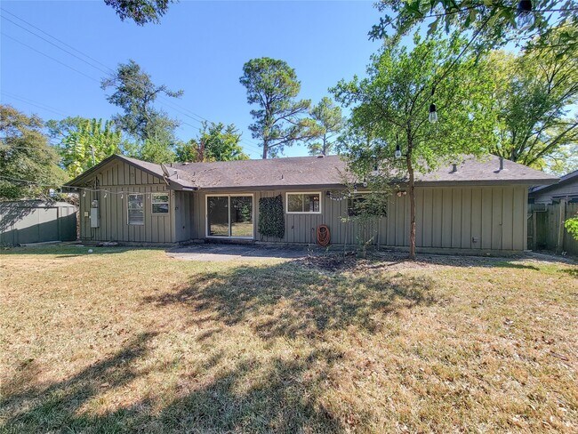 Building Photo - 9506 Vogue Ln