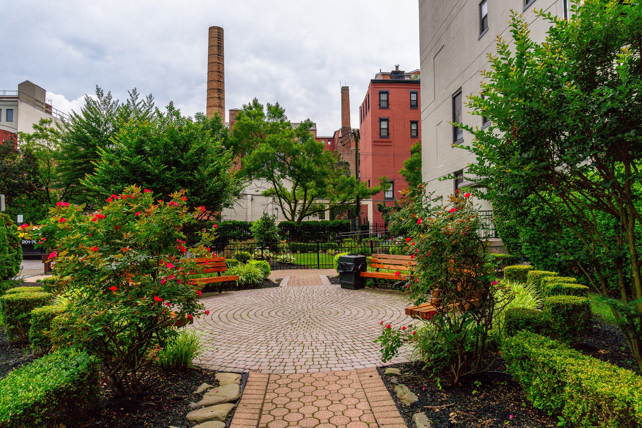 Building Photo - 300 Adams St
