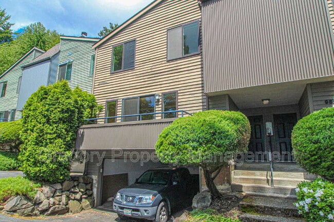Building Photo - 9828 NE 137th St