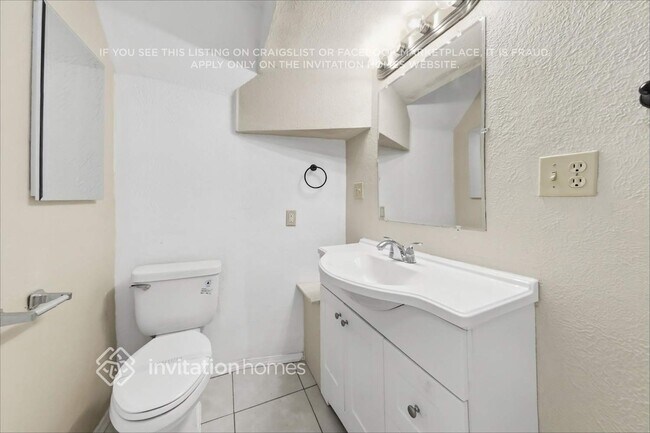 Building Photo - 7210 Shavano Ct