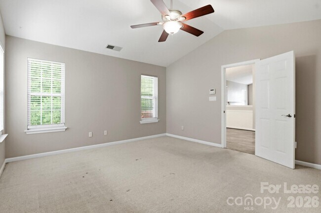 Building Photo - 2830 Black Walnut Ln