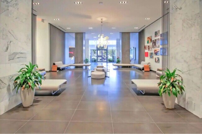 Building Photo - 90 NE 17th St