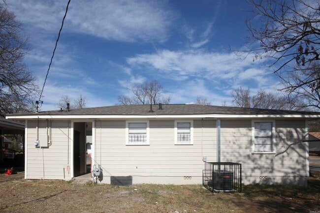 Building Photo - 4501 W 29th St