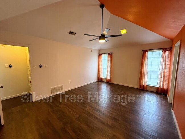 Building Photo - 7716 Pampas Dr