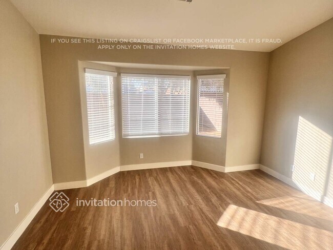 Building Photo - 1897 Longmeadow St