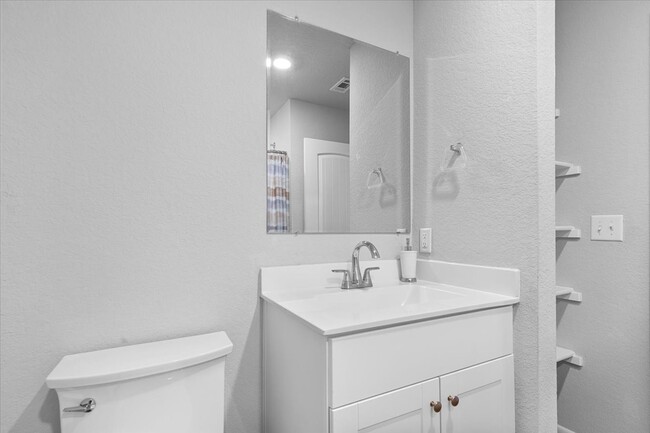 Building Photo - 5801 Brocade Dr