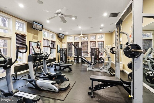 Building Photo - 13363 Connor Dr