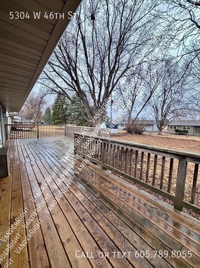 Building Photo - 5304 W 46th St