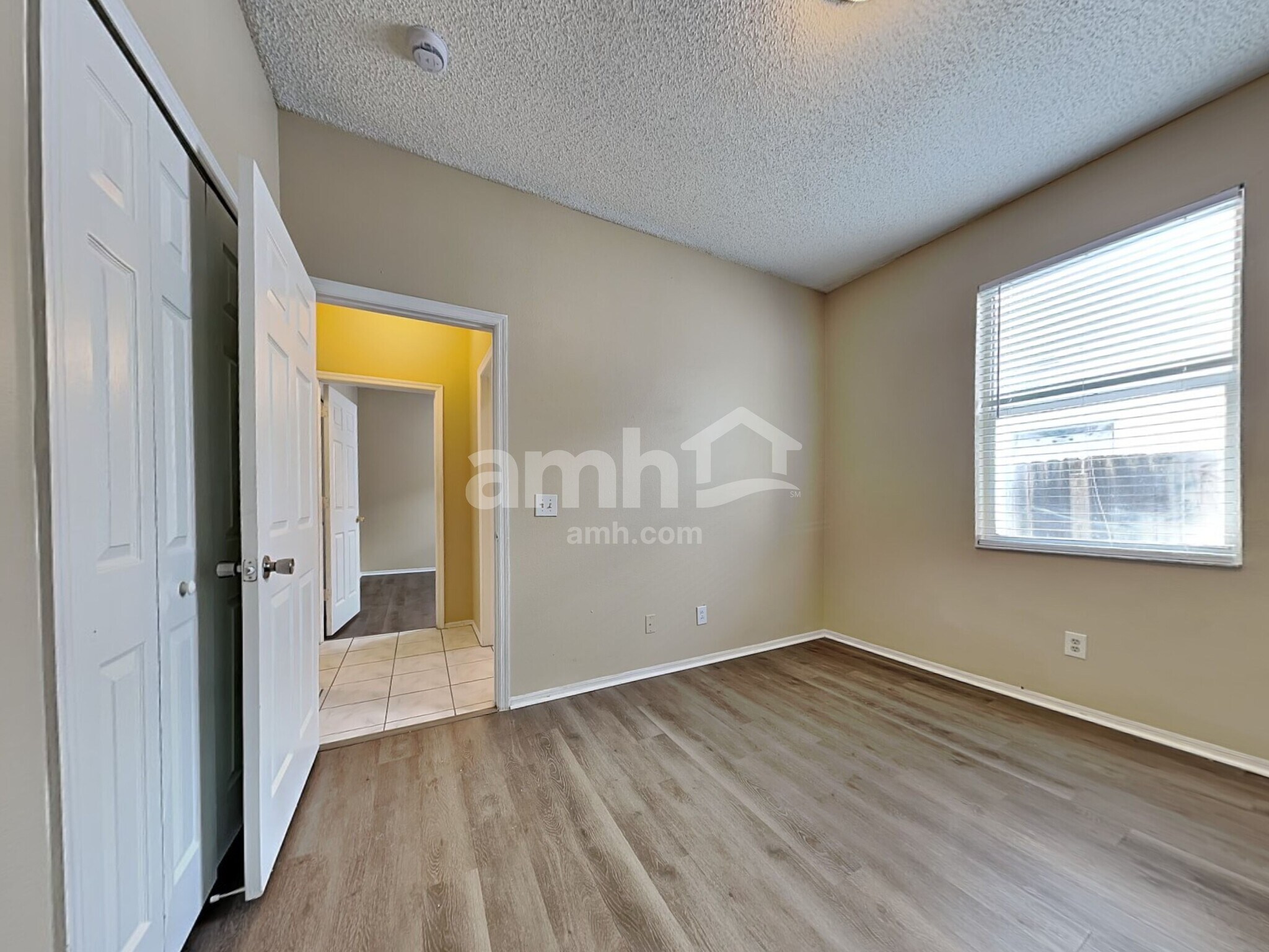 Building Photo - 451 Sand Ridge Dr