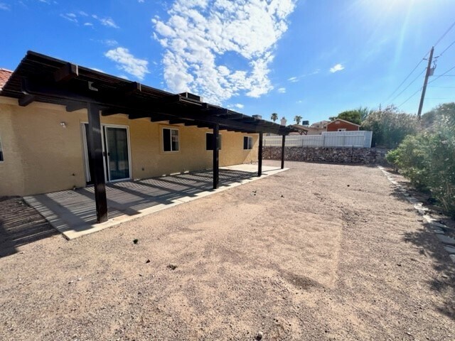 Building Photo - 2524 S Ridge Ave
